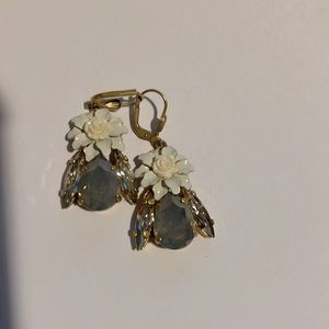 NWOT.Gorgeous and unique earrings